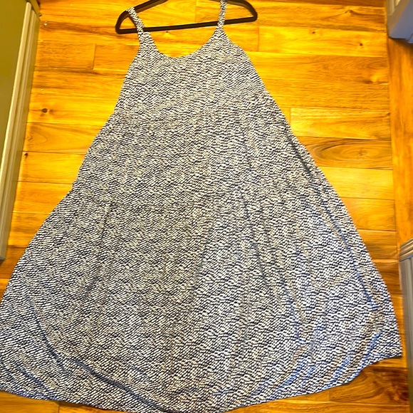 Navy blue and white flowy summer dress midi length - Picture 3 of 6